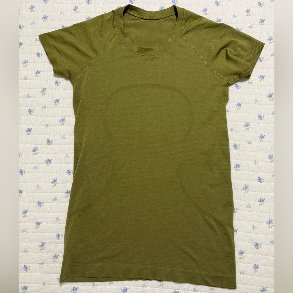 Lululemon Swiftly Short Sleeve Tech Short Sleeve Tee Size 6 Bronze Green Top